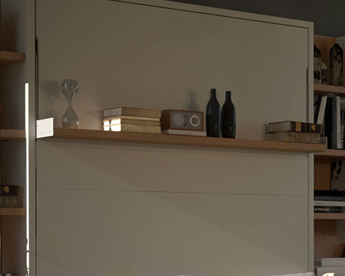 Mensola fronte lettoShelf in front of bed